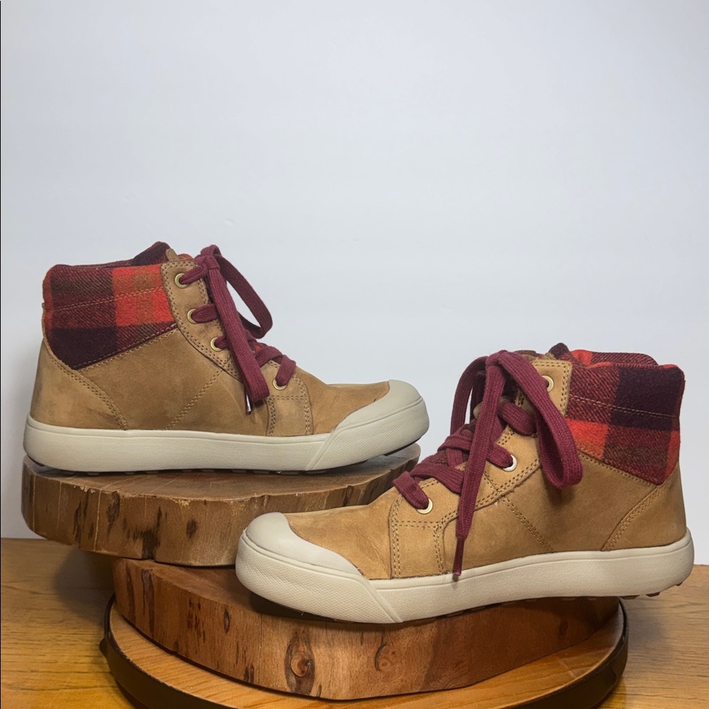 KEEN ELENA MID CASUAL WINTER BOOTS - Picture 4 of 14